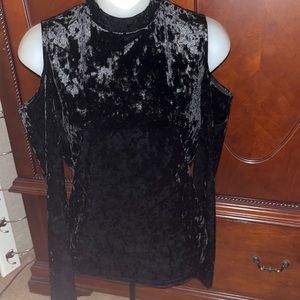 Mossimo off shoulder velvet top